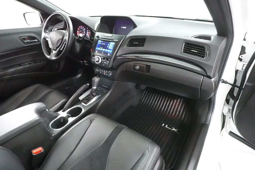 2022 Acura ILX w/Technology/A-SPEC Package