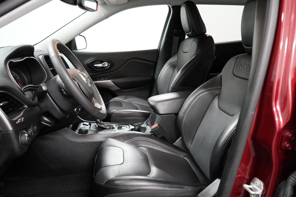 2022 Jeep Cherokee Latitude Lux
