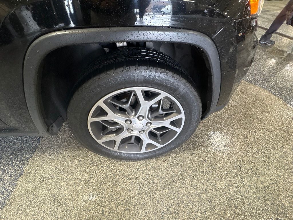 2019 Jeep Grand Cherokee Base