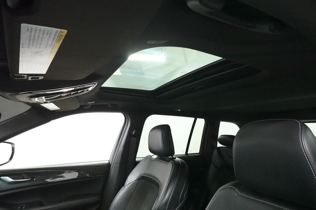 2022 Jeep Grand Cherokee Altitude