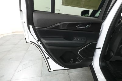 2022 Jeep Grand Cherokee Altitude