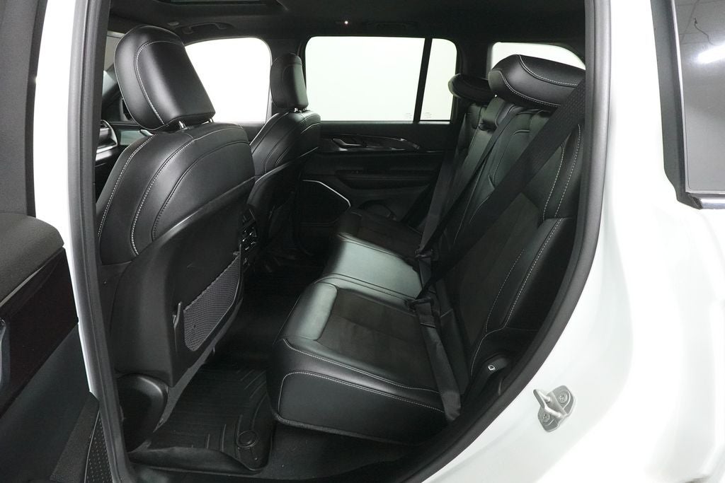 2022 Jeep Grand Cherokee Altitude