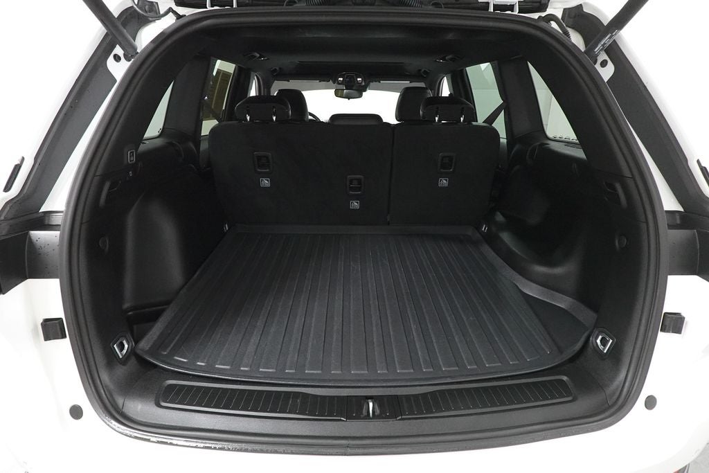 2022 Jeep Grand Cherokee Altitude