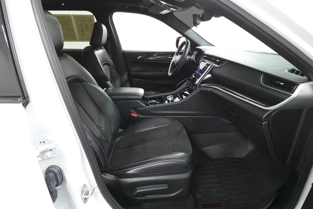 2022 Jeep Grand Cherokee Altitude