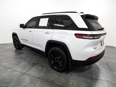 2022 Jeep Grand Cherokee Altitude