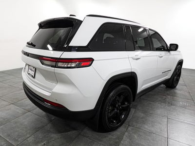 2022 Jeep Grand Cherokee Altitude