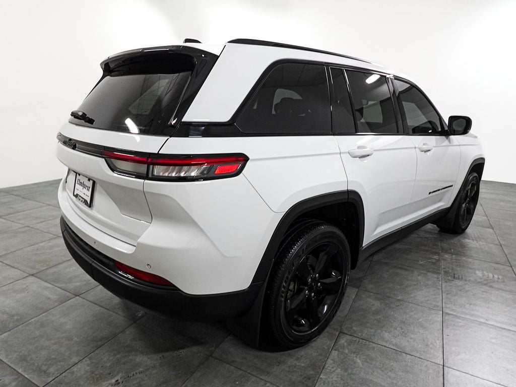 2022 Jeep Grand Cherokee Altitude