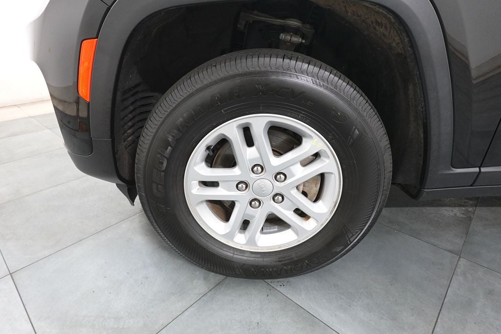 2022 Jeep Grand Cherokee Laredo