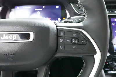 2023 Jeep Grand Cherokee Base