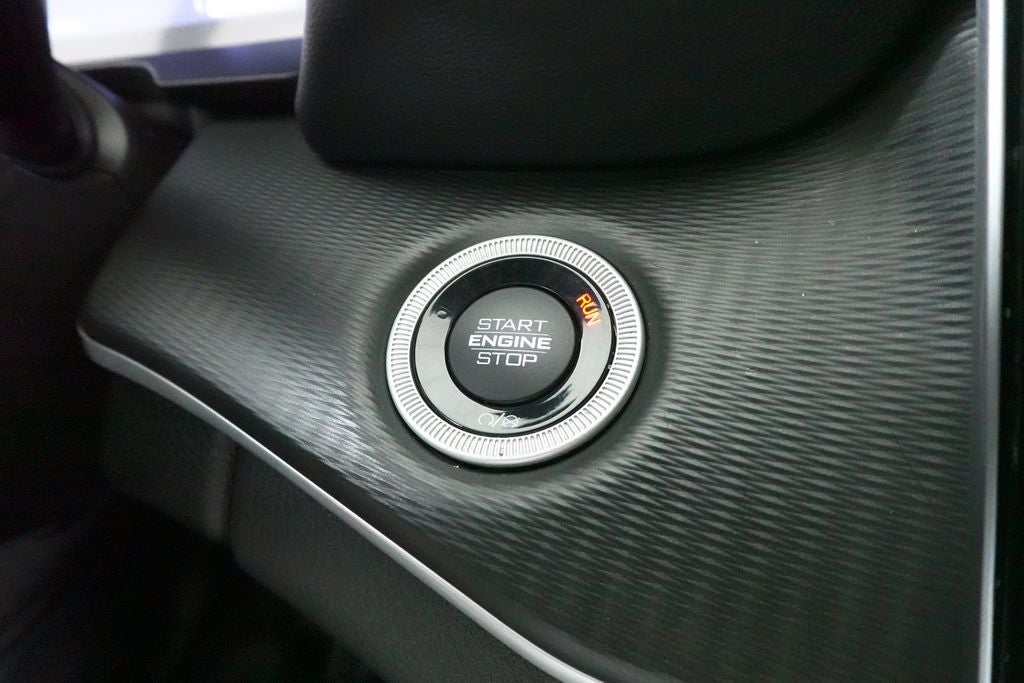 2023 Jeep Grand Cherokee Base