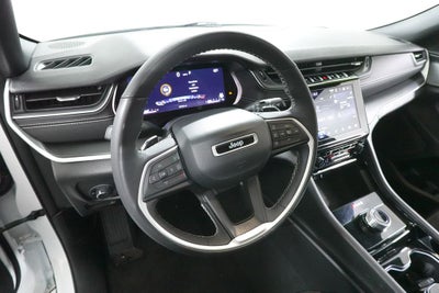 2023 Jeep Grand Cherokee Base