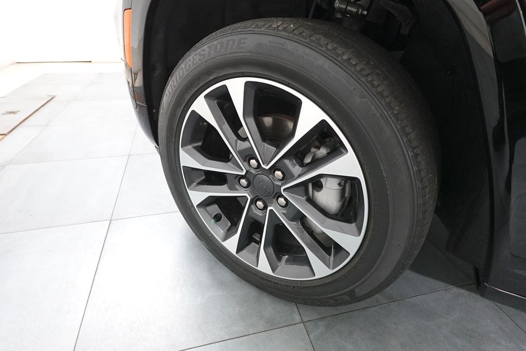 2022 Jeep Grand Cherokee Overland