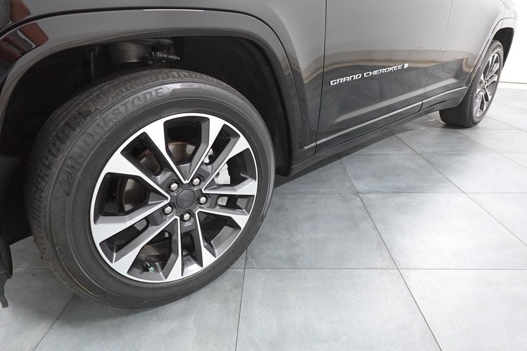 2022 Jeep Grand Cherokee Overland