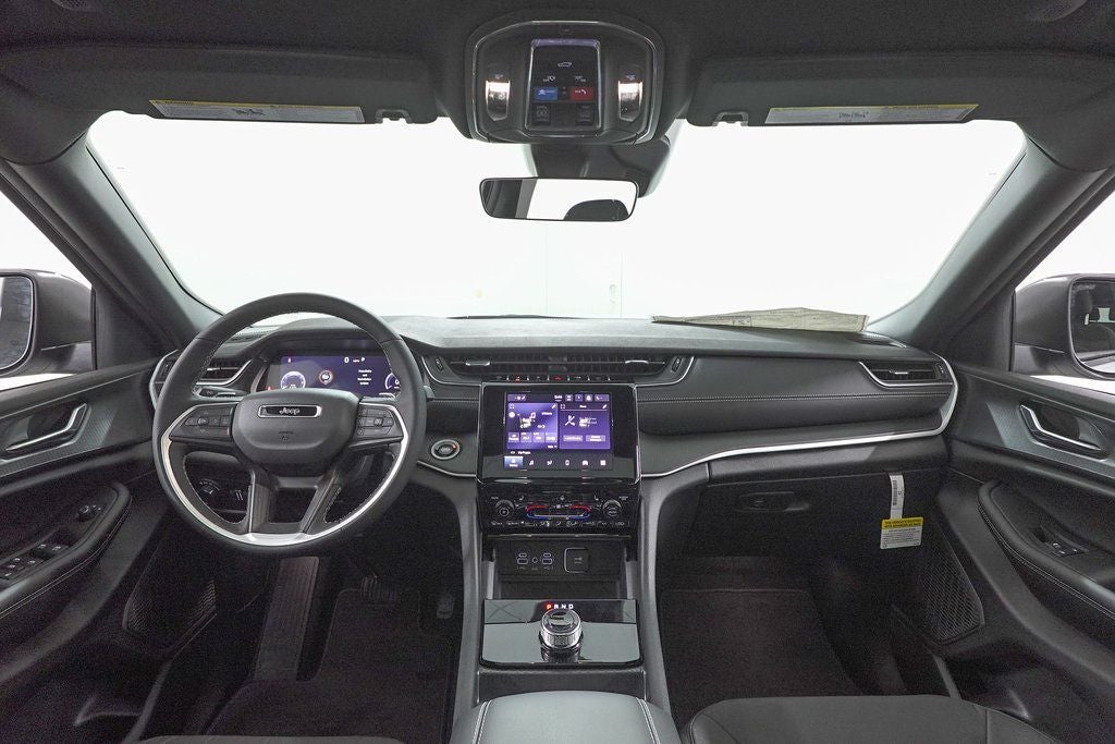 2025 Jeep Grand Cherokee L Laredo X 4x4
