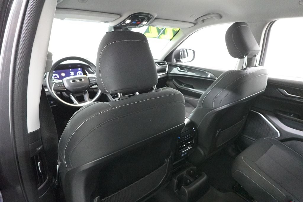 2022 Jeep Grand Cherokee L Laredo