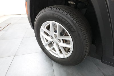 2022 Jeep Grand Cherokee L Laredo