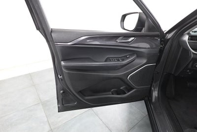 2022 Jeep Grand Cherokee L Laredo