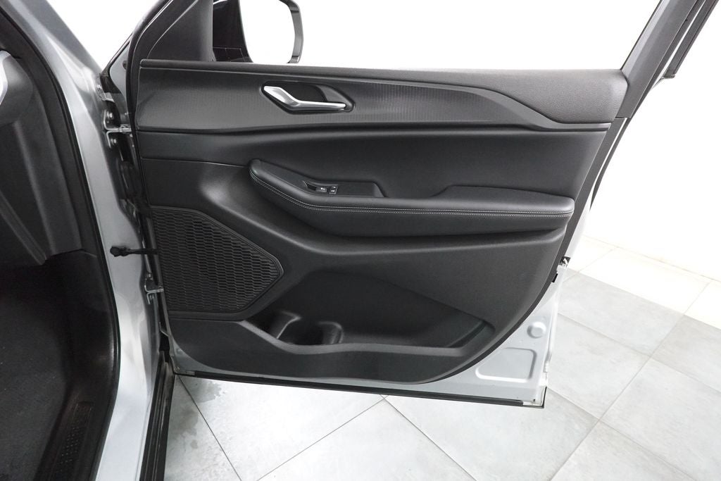 2024 Jeep Grand Cherokee L Altitude 4x4