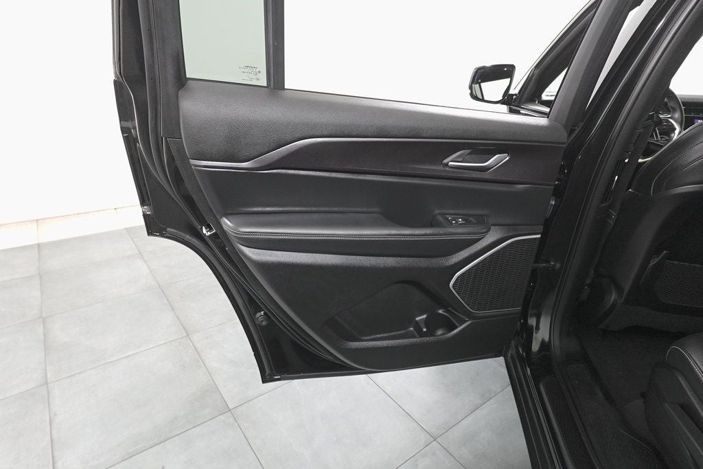 2022 Jeep Grand Cherokee L Altitude