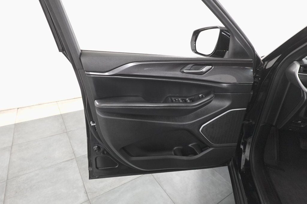 2022 Jeep Grand Cherokee L Altitude