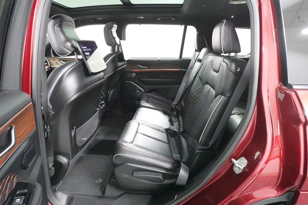 2023 Jeep Grand Cherokee L Summit 4x4