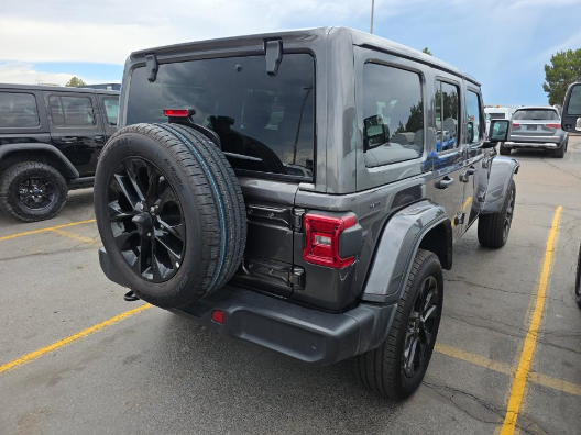 2025 Jeep Wrangler 4xe Sahara
