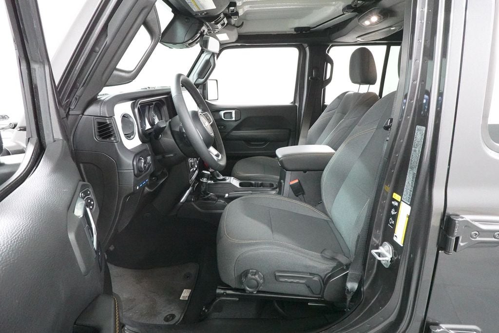 2025 Jeep Wrangler Sahara 4xe