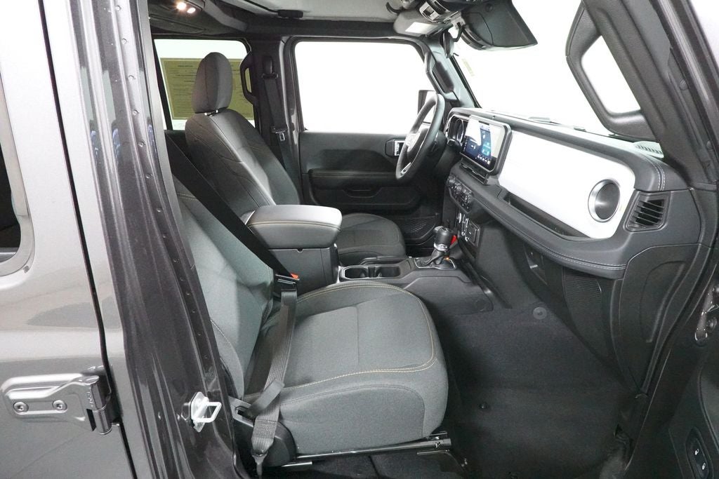 2025 Jeep Wrangler Sahara 4xe
