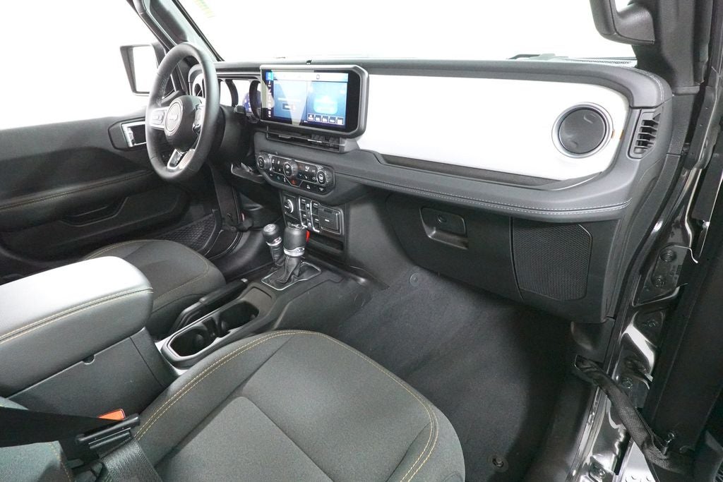 2025 Jeep Wrangler Sahara 4xe