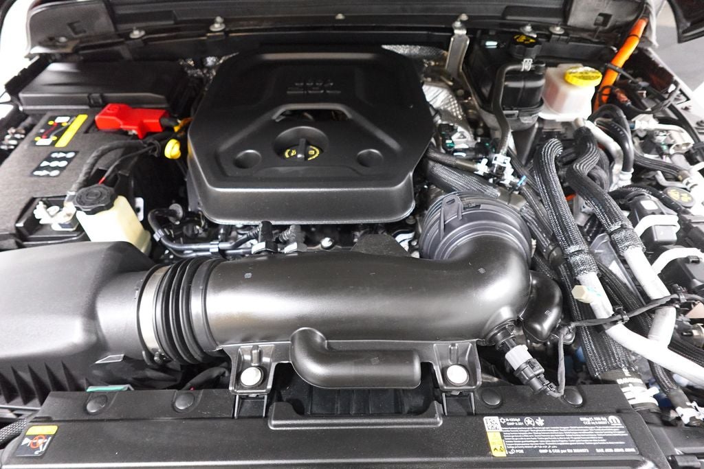 2025 Jeep Wrangler Sahara 4xe