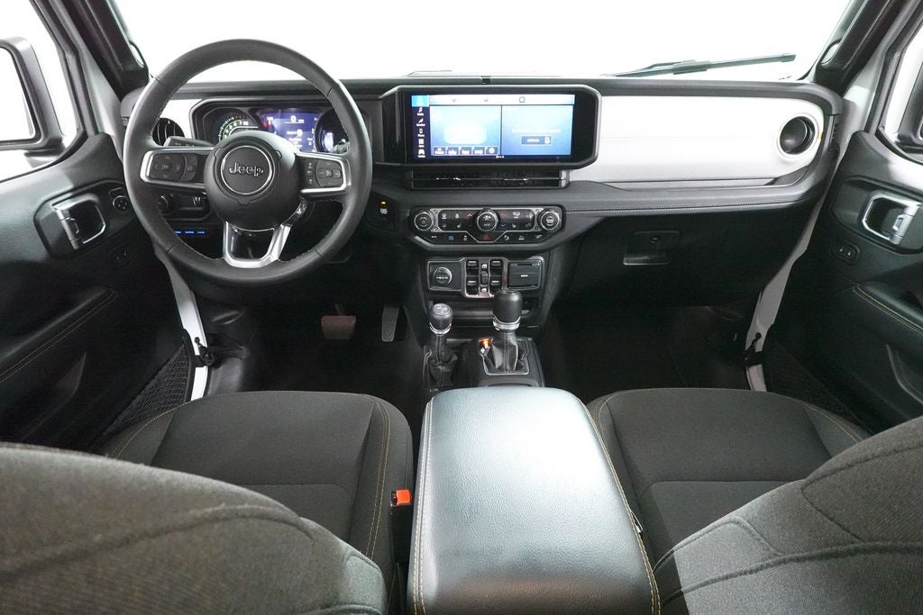 2025 Jeep Wrangler Sahara 4xe
