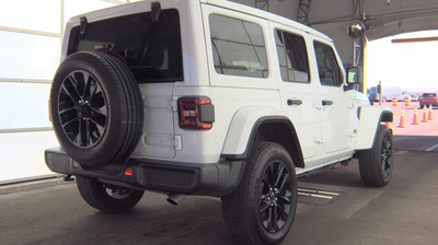 2025 Jeep Wrangler Sahara 4xe