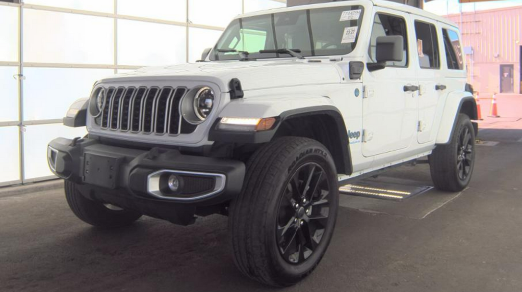 2025 Jeep Wrangler Sahara 4xe
