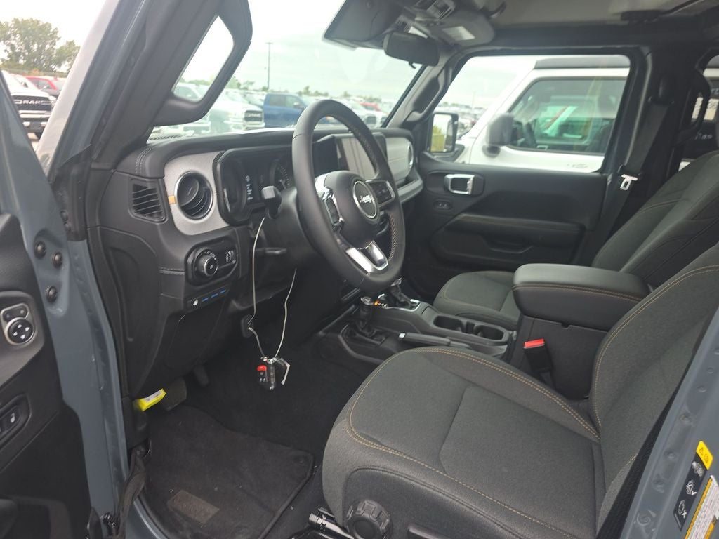 2025 Jeep Wrangler Sahara 4xe