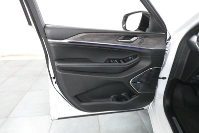 2022 Jeep Grand Cherokee 4xe Overland 4x4