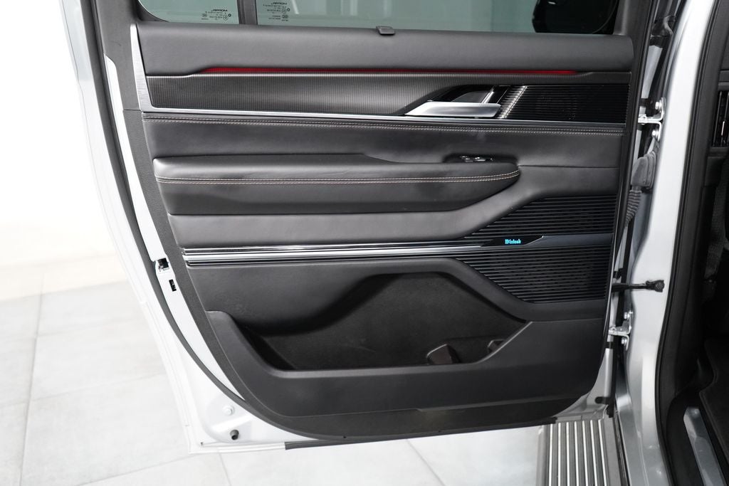 2024 Jeep Grand Wagoneer L Series II