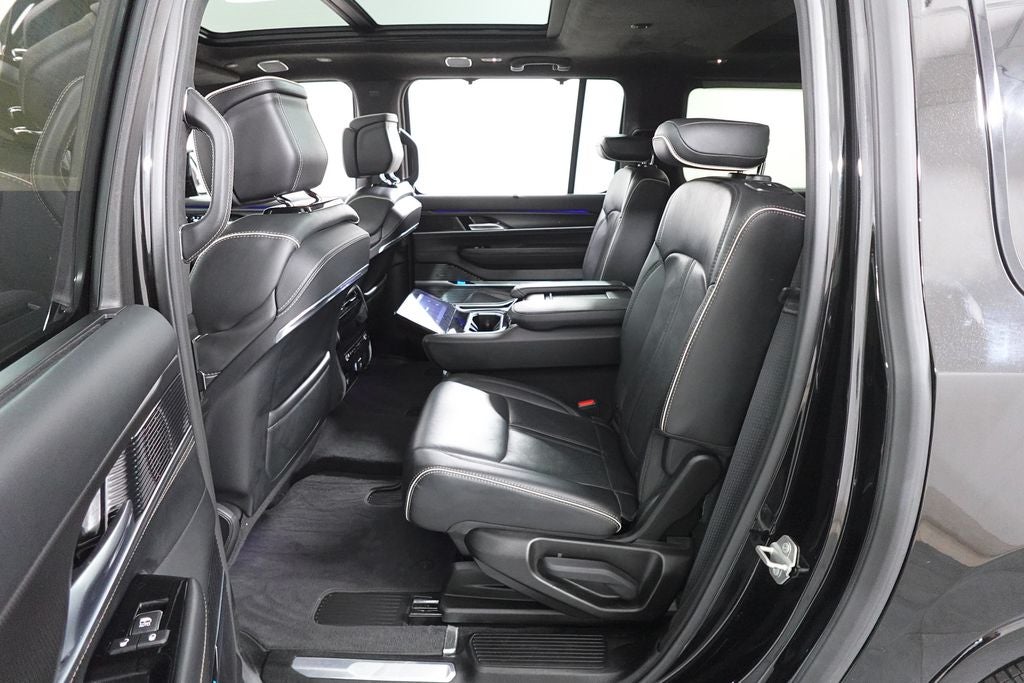 2024 Jeep Grand Wagoneer L Series II Obsidian