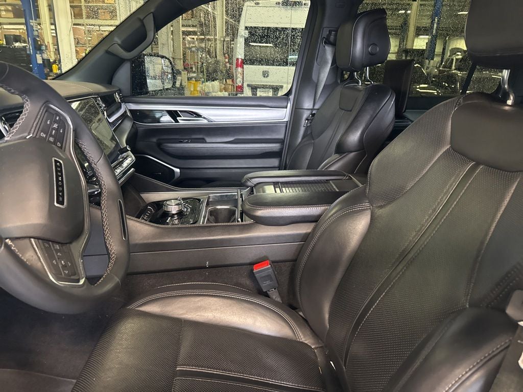 2023 Jeep Wagoneer Series II Carbide 4x4