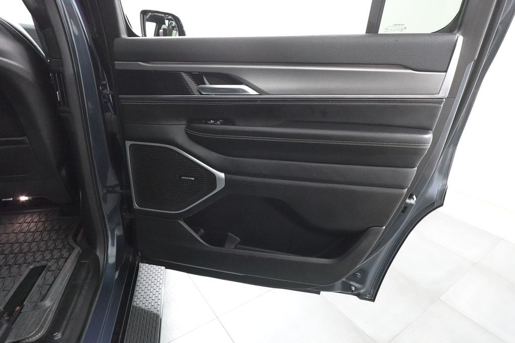 2023 Jeep Wagoneer Series II Carbide