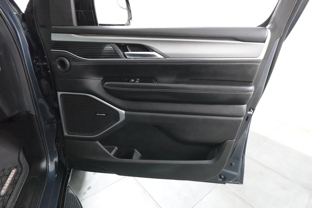 2023 Jeep Wagoneer Series II Carbide