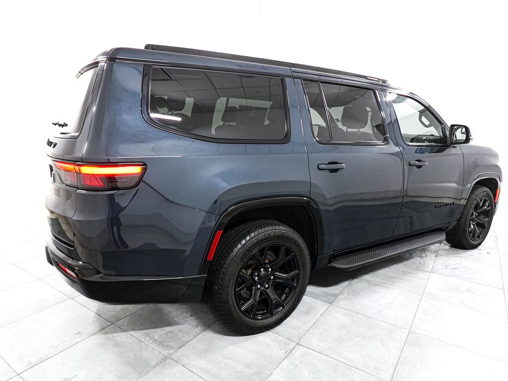 2023 Jeep Wagoneer Base