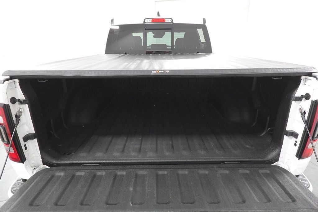 2023 RAM 1500 Laramie Crew Cab 4x4 5'7' Box