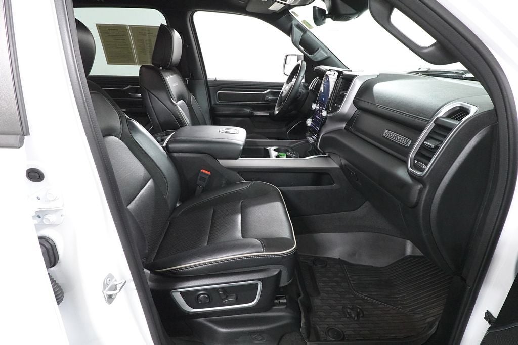 2023 RAM 1500 Laramie Crew Cab 4x4 5'7' Box