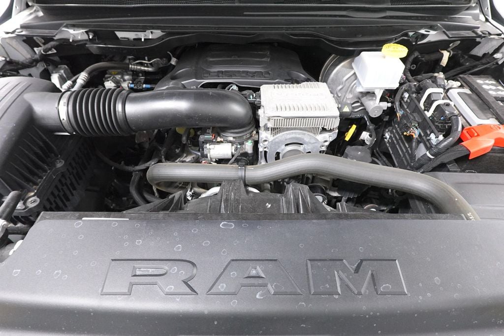 2023 RAM 1500 Laramie Crew Cab 4x4 5'7' Box