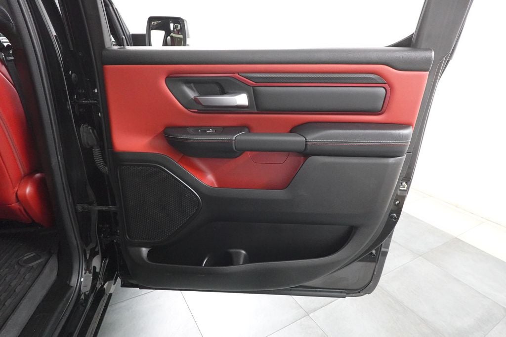 2025 RAM 1500 Base