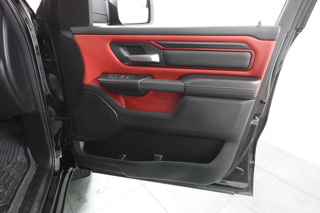 2025 RAM 1500 Base