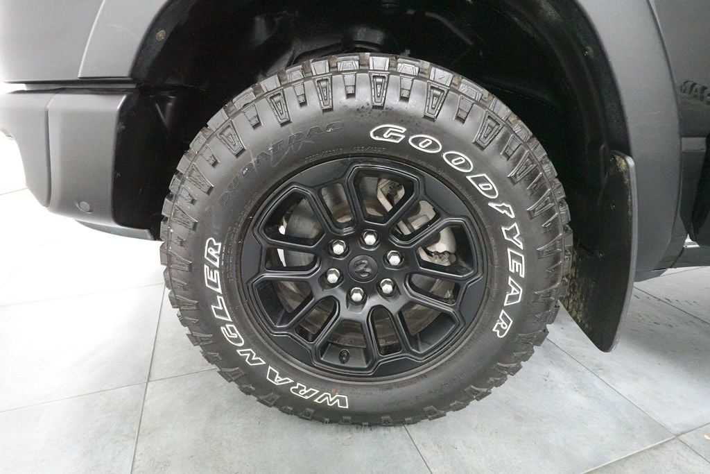 2025 RAM 1500 Base