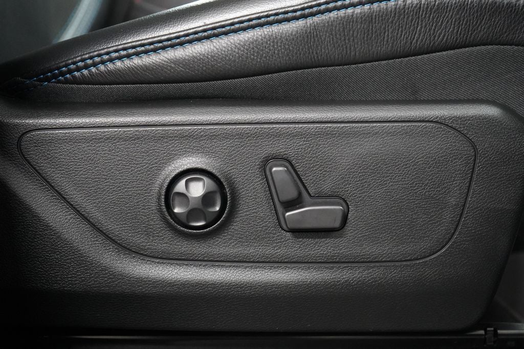 2023 RAM 1500 Base