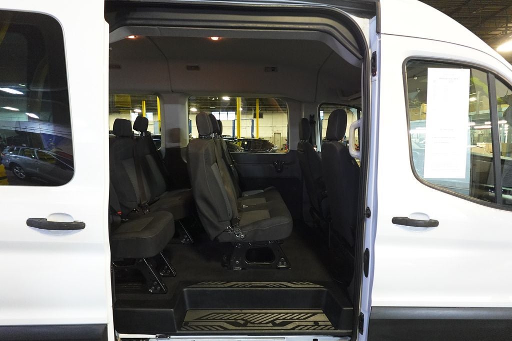 2020 Ford Transit Passenger Wagon XL