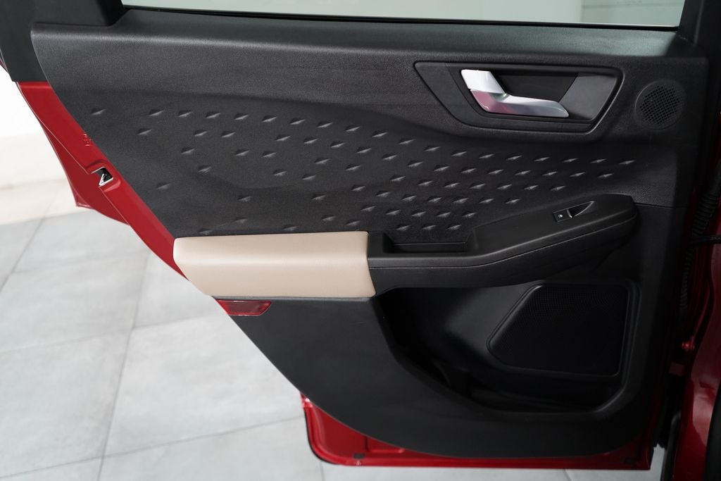 2020 Ford Escape Hybrid Titanium Hybrid